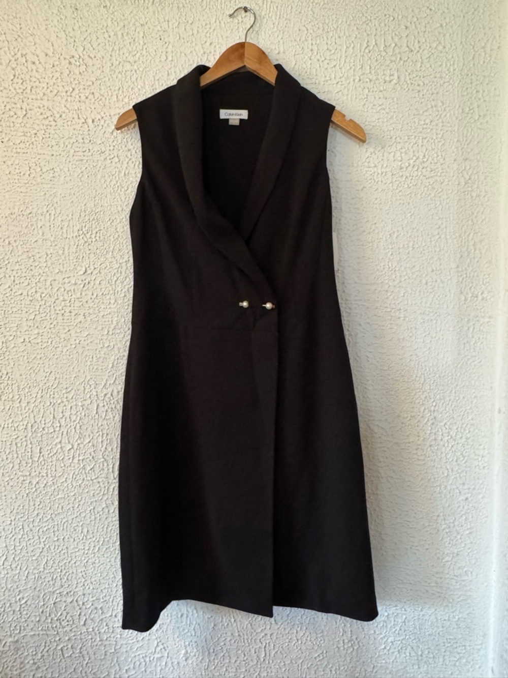 Calvin Klein Black Sleeveless Shawl-Collar Midi Dress